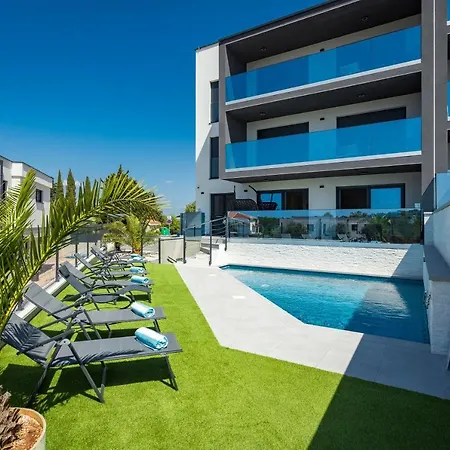 Apartment Ps *